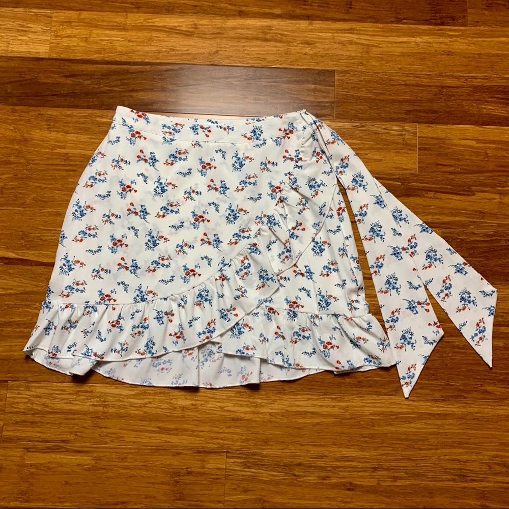 NWT Missguided Floral Print Wrap Tie Skirt